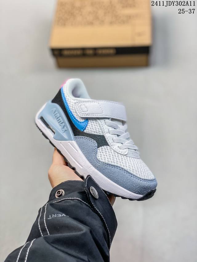 童鞋耐克Nike Air Max systm经典复古小气垫缓震跑鞋 鞋面由皮革和织物打造，犀利的条线打造出酷劲十足的视觉效果 网布鞋面增强透气性，穿着极为舒适