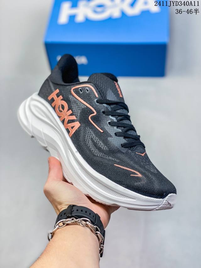 公司级 新款 HOKA ONE ONE 推出升级 Clifton 10 克利夫顿10代 男女士休闲跑步鞋轻量缓震运动鞋。HOKA ONE ONE的Clifton