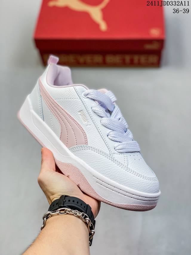 PUMA 彪马 女运动板鞋，原楦原纸版开发版型，采用环保皮革组合鞋面材质，外置耐磨橡胶大底蕾哈娜同系面包鞋太好看了！彪马Puma Park Lifestyle