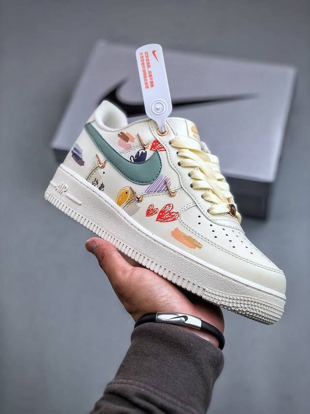 Nike Air Force 1'07 Low 二次元主题 薄荷曼波 米金喷绘 空军一号低帮休闲板鞋 ZH0316-040 #定制皮料 原厂3D打印 定制鞋盒