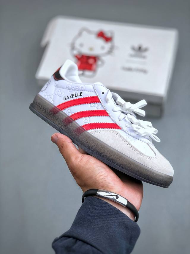 纯原版本 Adidas Gazelle Indoor Trainers Hello Kitty And Friends 羚羊内训系列低帮复古百搭休闲运动德训风板