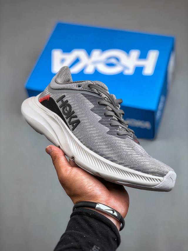 HOKA ONE ONE W SOLIMAR LOW 全新配色 厚底增高运动跑步鞋 户外活动老爹鞋 时尚休闲板鞋 这个品牌来自于新西兰的毛利语，HOKA表示大地