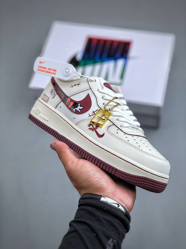 Nike Air Force 1'07 Low Deadpool 漫威系列 死侍 空军一号低帮休闲运动板鞋 FB1839-512 #在漫威的浩瀚宇宙中，有一个独