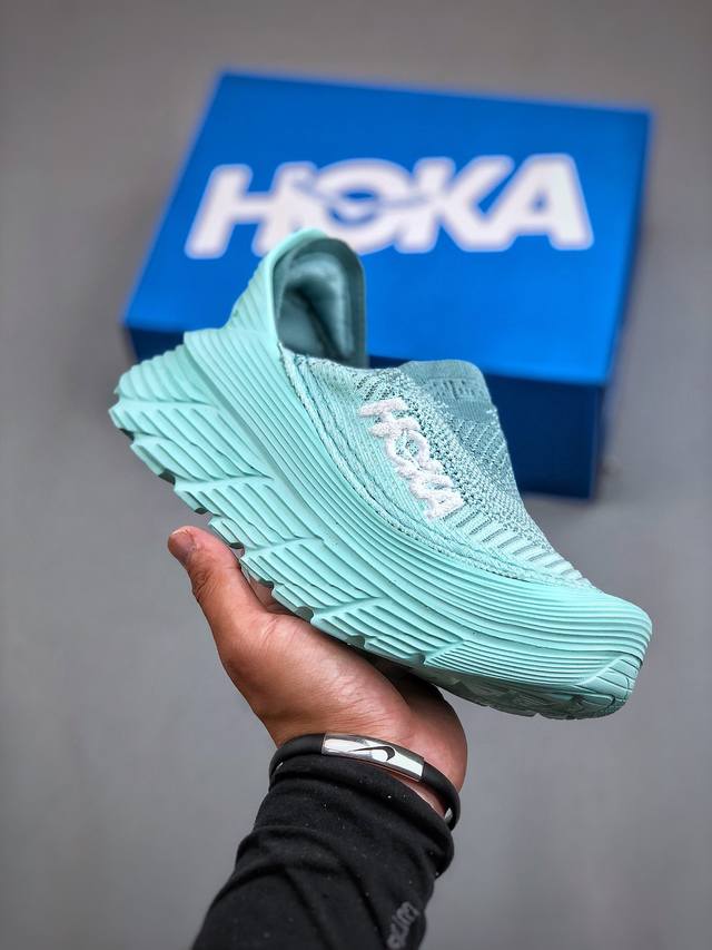 HOKA ONE ONE Restore Tc 经典百搭舒适减震防滑低帮跑鞋 1134532 OMSO #鞋款特别研发使用性能独特的几何形跑鞋中底，鞋底更厚、更