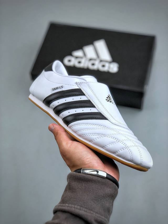 Adidas originals Taekwondo Low跆拳道系列低帮经典复古薄底休闲运动舒适训练慢跑鞋 货号：JQ4774 码数：36 36.5 37 3