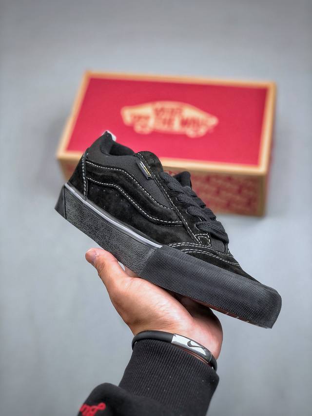 Vans Knu Skool 百搭休闲防滑减震低帮 板鞋男女同款vans 面包 颜色：vans 面包黑底侧标拼接 货号：VN000CRPBMA 尺码：35 36