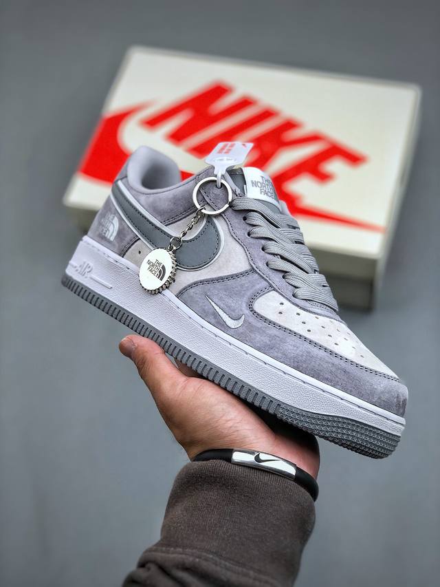 NIke Air Force 1 '07 Low “北面联名--银灰猪八”空军一号 低帮 运动鞋 休闲鞋 折边针车 工艺难度大 原楦头原纸板 原装鞋盒 定制五金