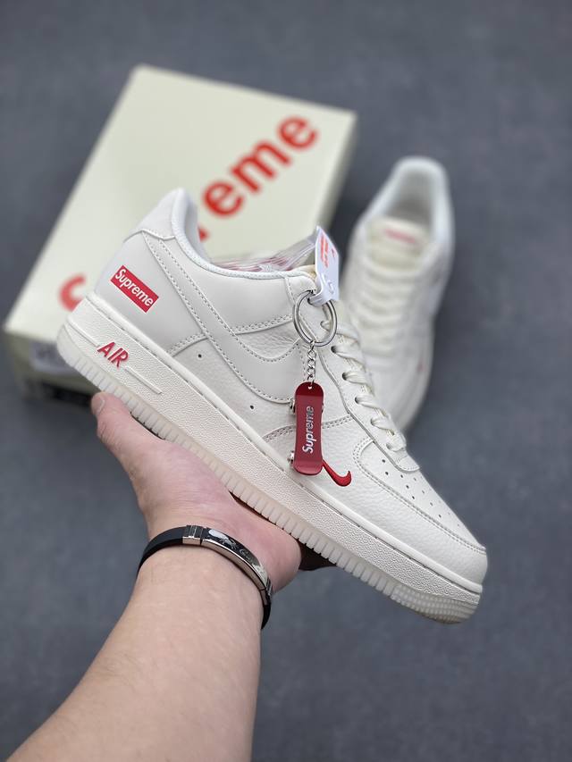 海外限量发售！公司级NIke Air Force 1 '07 Low “Supreme联名--米白水晶底”空军一号 低帮 运动鞋 休闲鞋 折边针车 工艺难度大