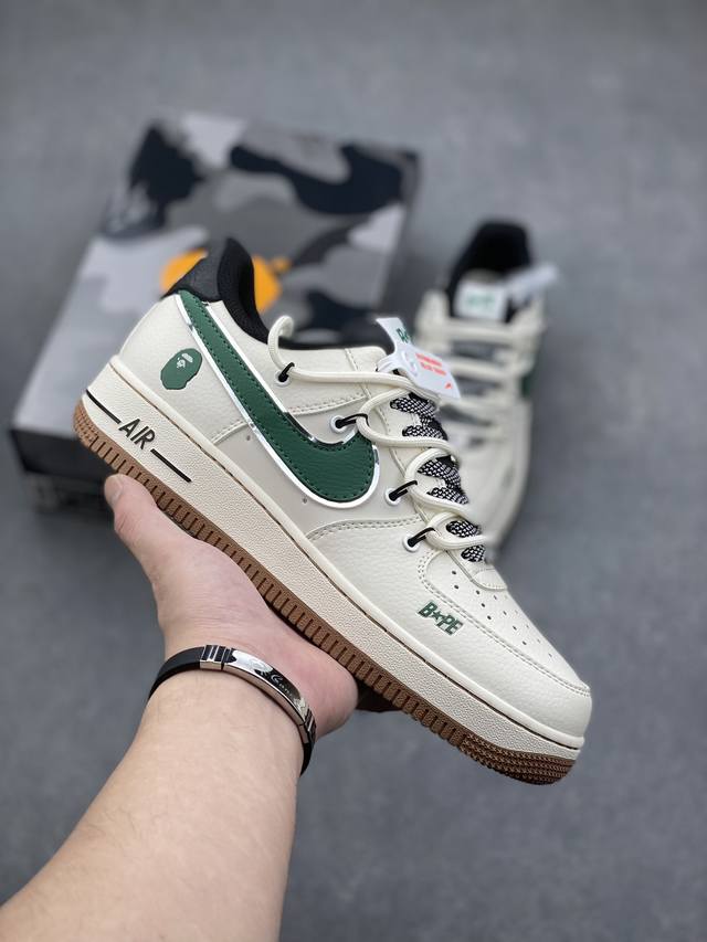 海外限量发售！公司级NIke Air Force 1 '07 Low “Bape联名 米绿生胶抽绳”空军一号 低帮 运动鞋 休闲鞋 折边针车 工艺难度大 原楦头