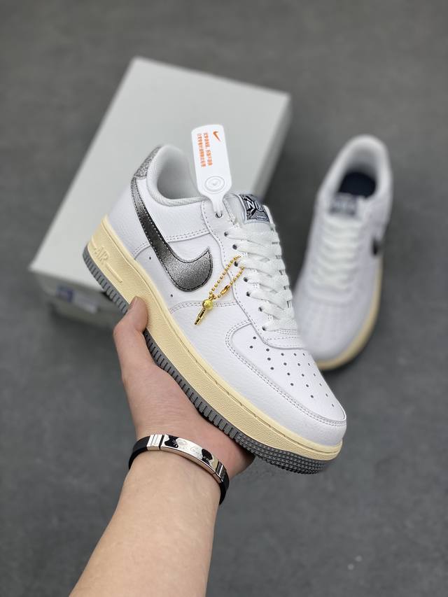 工厂套现 原本地 版本 NIEK AIR Force 1 Low ’07 “黑白渐变勾”空军一号低帮休闲板鞋 原楦原纸板 高清洁度 内置全掌气垫 货号：DV71