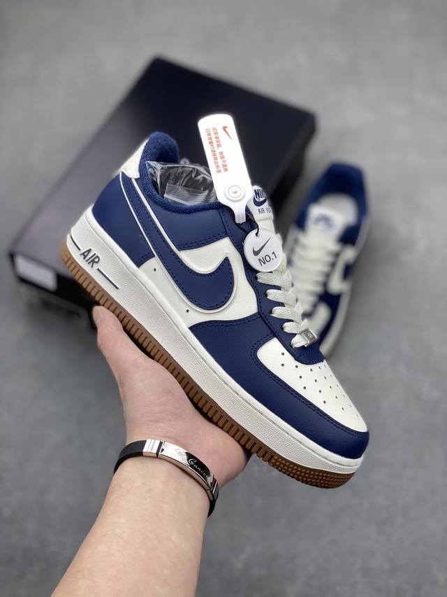 p140 独家实拍 No.1版本 遥遥领先 纯原级别 Nike Air Force 1 Low “白蓝” 货号：DQ7659-101 原厂冲刀皮料切割干净 无任