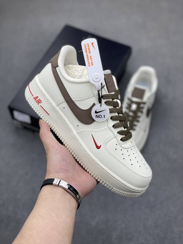 p140 独家实拍 No.1版本 遥遥领先 纯原级别 Nike Air Force 1 Low “” 货号：808788-996 原厂冲刀皮料切割干净 无任何毛