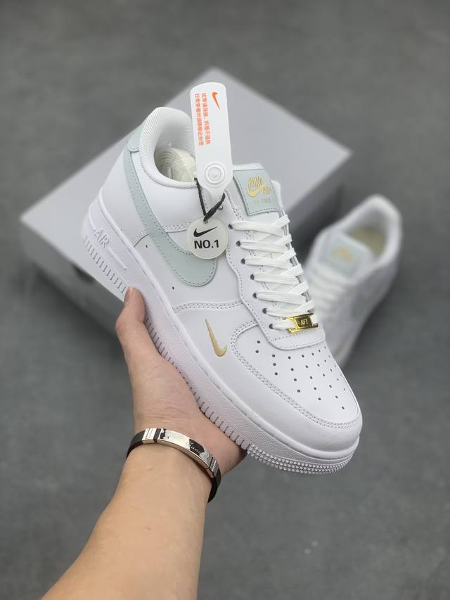 新版NO.1版本 放店 终身质保 头层，气垫，附赠一副鞋带 放店 本地200 Nike Air Force 1 '07空军一号经典篮球鞋休闲运动鞋穿上 Air