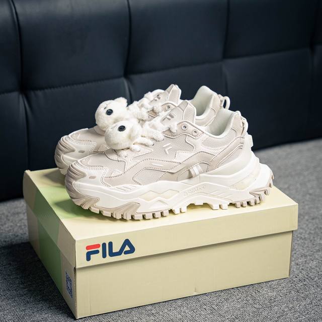 FILA FUSION斐乐潮牌 织物合成革 舒适百搭防滑耐磨 低帮 生活休闲鞋 货号：T12W441005FAC 尺码：35 36 36.5 37.5 38 3