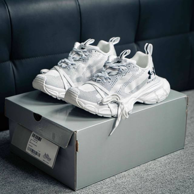 Balenciaga Phantom Sneaker 巴黎世家 巴黎世家3XL全新十代潮流跑鞋 增加全新设计 在延续 Track Trainer 户外轮廓和复杂