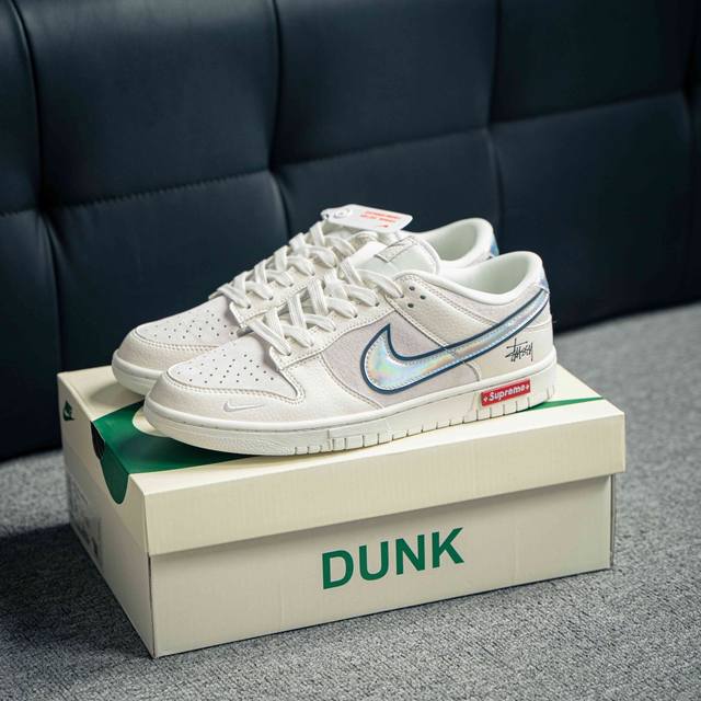 Nike Dunk 全套原楦原模倾力打造完美版型 独家原厂航空铝磨具打磨大底 鞋头坡度极致还原 无解鞋型 原盒原配 圈内天花板工艺 原厂冲刀 超高清洁度 全鞋零