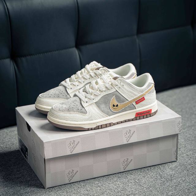 Nike Dunk 全套原楦原模倾力打造完美版型 独家原厂航空铝磨具打磨大底 鞋头坡度极致还原 无解鞋型 原盒原配 圈内天花板工艺 原厂冲刀 超高清洁度 全鞋零