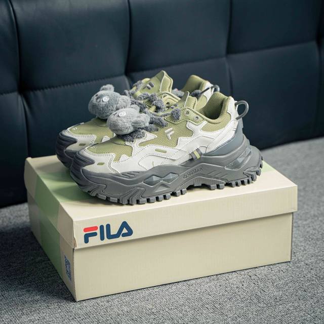 FILA FUSION斐乐潮牌 织物合成革 舒适百搭防滑耐磨 低帮 生活休闲鞋 货号：T12W441005FMW 尺码：35 36 36.5 37.5 38 3