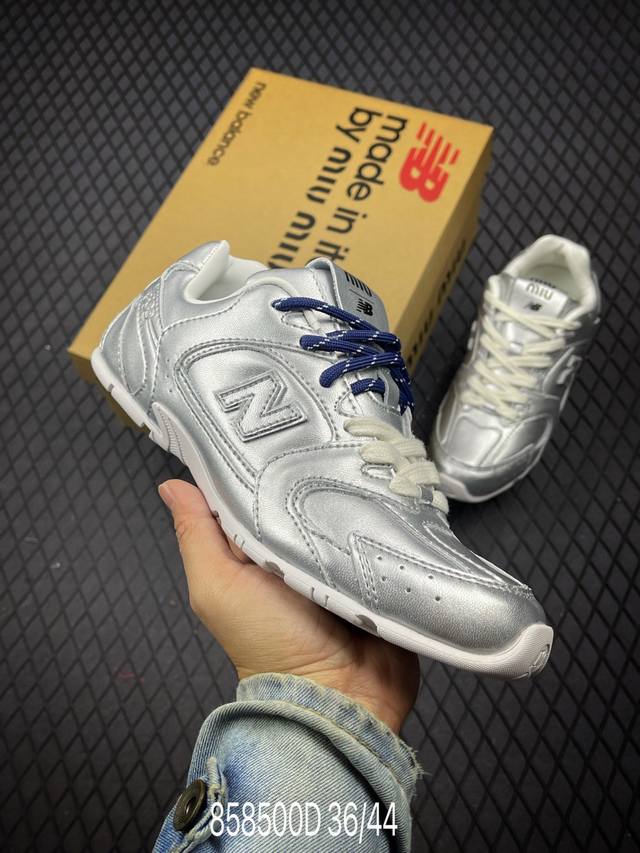 DMiumiu x New Balance 联名款NB运动鞋 面料: 原版定制进口头层牛皮 内里：原版进口羊皮里 鞋底：原版开模防滑生胶底 尺码：36-44 半