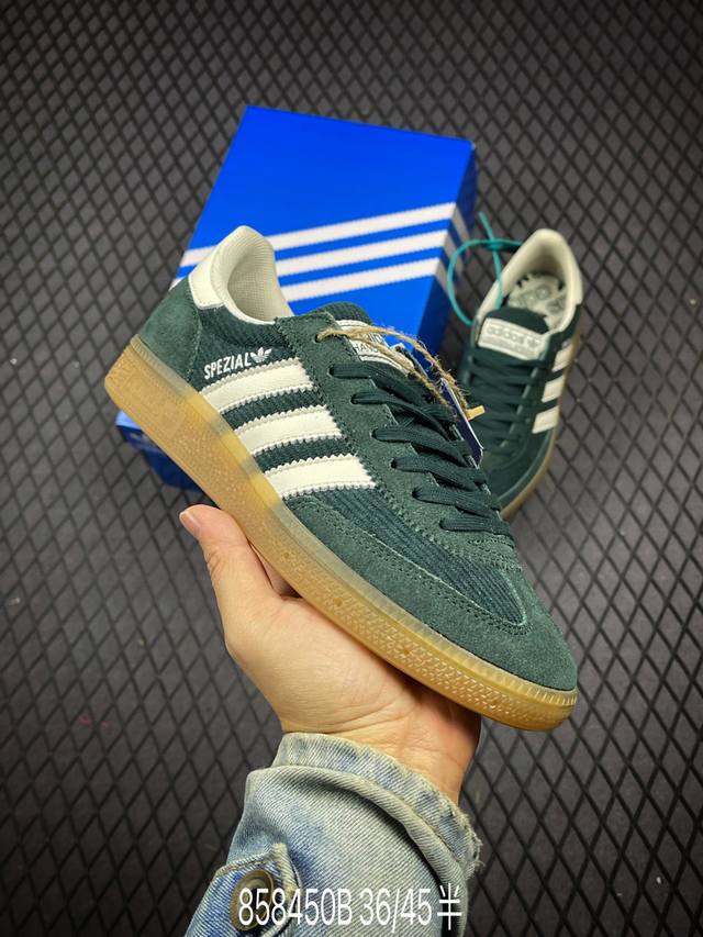 公司级Adidas Handball Spezial 官方正确版本 阿迪达斯经典款 复古休闲板鞋 全鞋采用反毛皮制作 牛筋耐磨大底 承载青春情怀的板鞋 经典三条