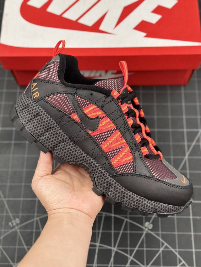 耐克Nike Air Humara QS Red Orange Black 基因座系列低帮复古百搭网球旅游老爹风休闲运动鞋“黑桔红” 前段时间，Nike 携手人