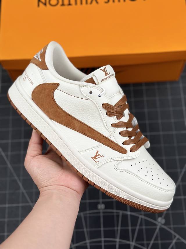 Travis Scott x Fragment Design x Jordan Air Jordan 1 Low OG SP AJ1 乔1 LV联名米白栗沙棕