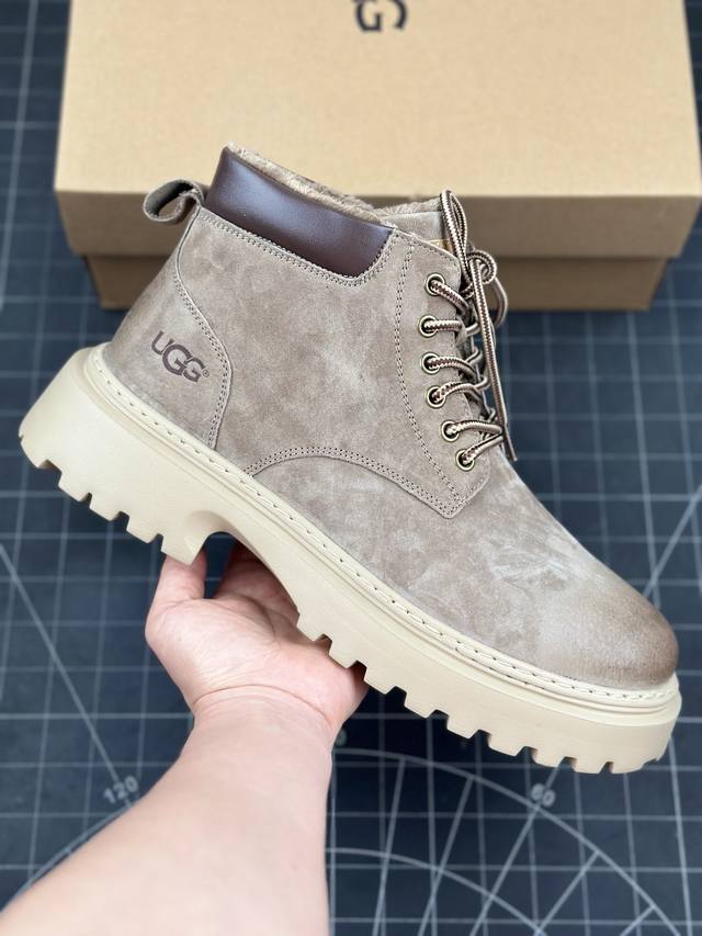 新货UGG 2024秋冬新品 毛绒一体内里保暖锁热 秋冬必备 户外中帮休闲马丁靴雪地靴系列 # 代购专供品质 面料采用进口头层牛皮材质 鞋内里采用毛茸一体内里保