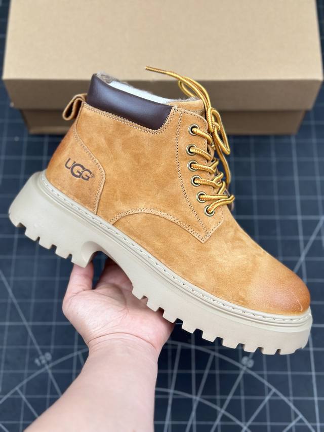 新货UGG 2024秋冬新品 毛绒一体内里保暖锁热 秋冬必备 户外中帮休闲马丁靴雪地靴系列 # 代购专供品质 面料采用进口头层牛皮材质 鞋内里采用毛茸一体内里保