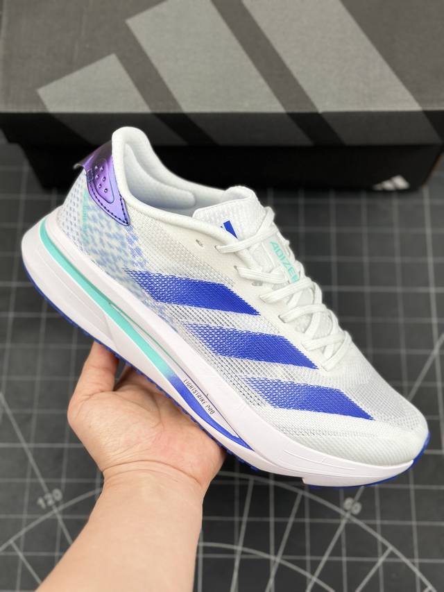 公司级阿迪达斯Adidas Adizero SL2 W透气网眼竞速跑鞋 冲向目标，一路向前，不断挑战和突破自我。无论是平时训练还是马拉松，让这款adidas跑步