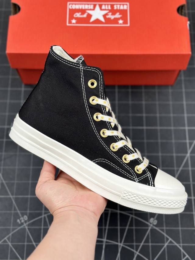 本地 核心私 匡威 Converse 1970s 黑色 星星鞋带 高帮休闲帆布鞋 “星星元素的高帮帆布真的美哭了”后跟星星图案也是超好的点缀！真的好好看，黑色和