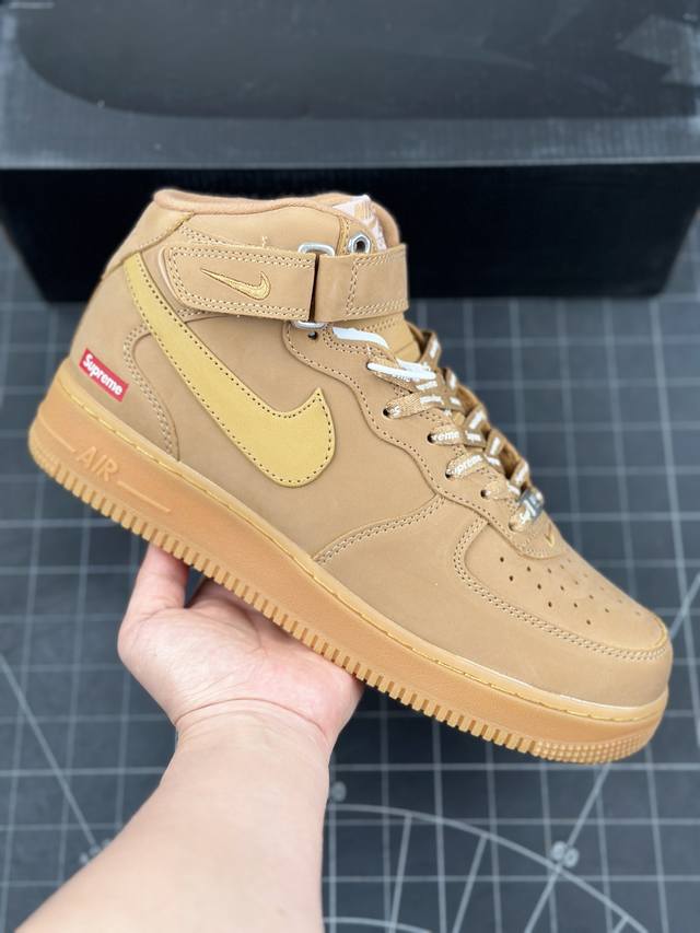 公司级Supreme x Nike Air Force 1 Mid 高帮百搭休闲运动板鞋 原楦头原纸板 打造纯正空军版型 #专注外贸渠道 全掌内置蜂窝气垫 #原