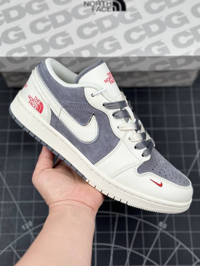 Air Jordan 1 Low AJ1 乔1 北面联名-米白灰银边 高端定制 低帮复古篮球鞋 #定制鞋盒 大厂纯原品质出货 超高清洁度 皮料切割干净无任何毛边