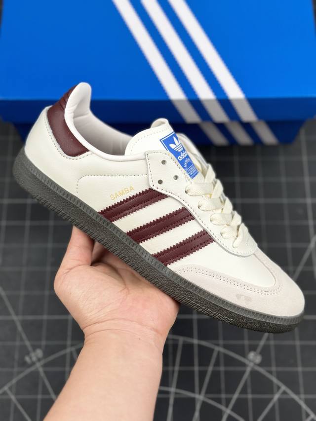 阿迪达斯 Adidas Original Samba OG 复古经典轻便板鞋 这款桑巴鞋展示了高质量的工艺 带有装饰的超锁缝制和无缝的手感 柔软、柔软的皮革造型