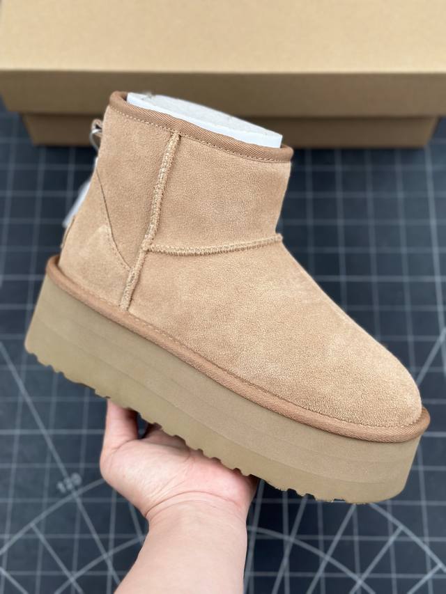 全网最齐 ugg 90个配色 市面顶级版本 UGG 厚底中筒5cm 小红书爆款 广州外贸大厂生产 鞋头到鞋垫真羊皮毛一体 独立外盒包装 芯片 带防水工艺 区别市