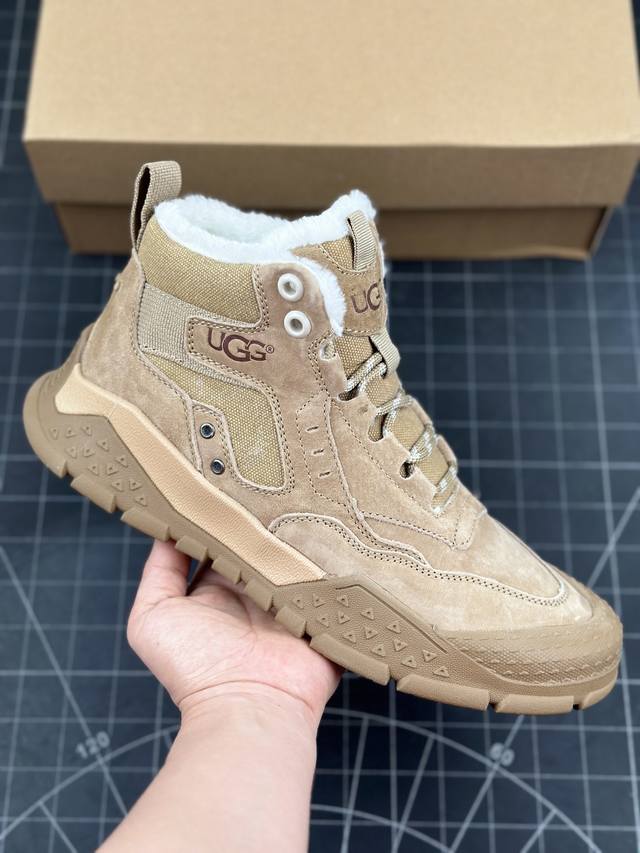 新货UGG 2024秋冬新品 秋冬必备 内里加绒保暖 时尚休闲马丁靴雪地靴系列 #代购专供品质 面料采用进口头层牛皮材质 鞋内里采用毛茸一体内里保暖锁热。外置防