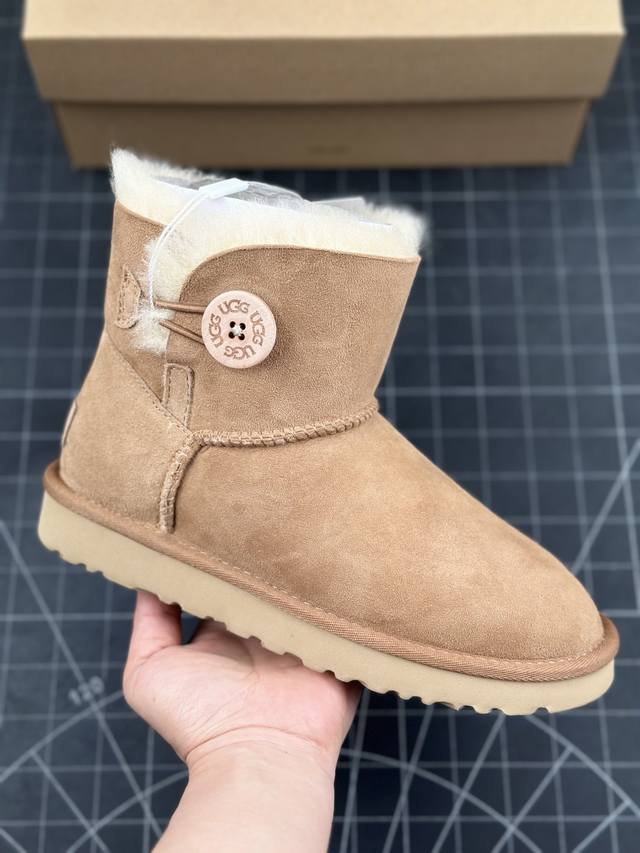 全网最齐 ugg 90个配色 市面顶级版本 UGG Bailey Mini 木扣款 羊皮毛一体雪地靴女款 广州外贸大厂生产 鞋头到鞋垫真羊皮毛一体 独立外盒包装