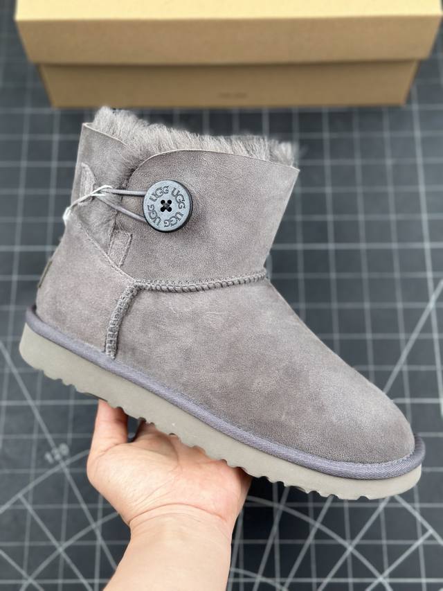 全网最齐 ugg 90个配色 市面顶级版本 UGG Bailey Mini 木扣款 羊皮毛一体雪地靴女款 广州外贸大厂生产 鞋头到鞋垫真羊皮毛一体 独立外盒包装