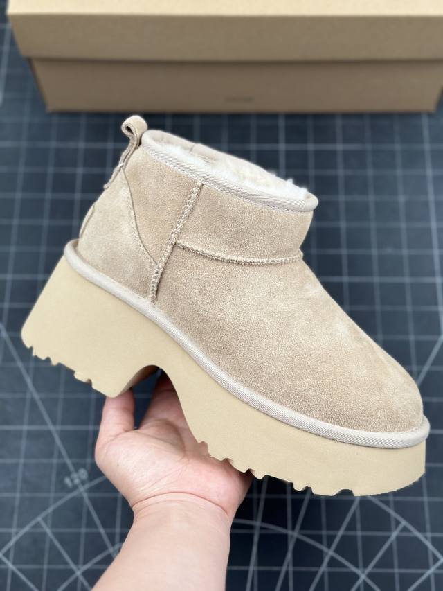 全网最齐 ugg 90个配色 市面顶级版本 UGG 短款鱼人坡跟 5cm厚底 羊皮毛一体雪地靴女款 广州外贸大厂生产 鞋头到鞋垫真羊皮毛一体 独立外盒包装 芯片