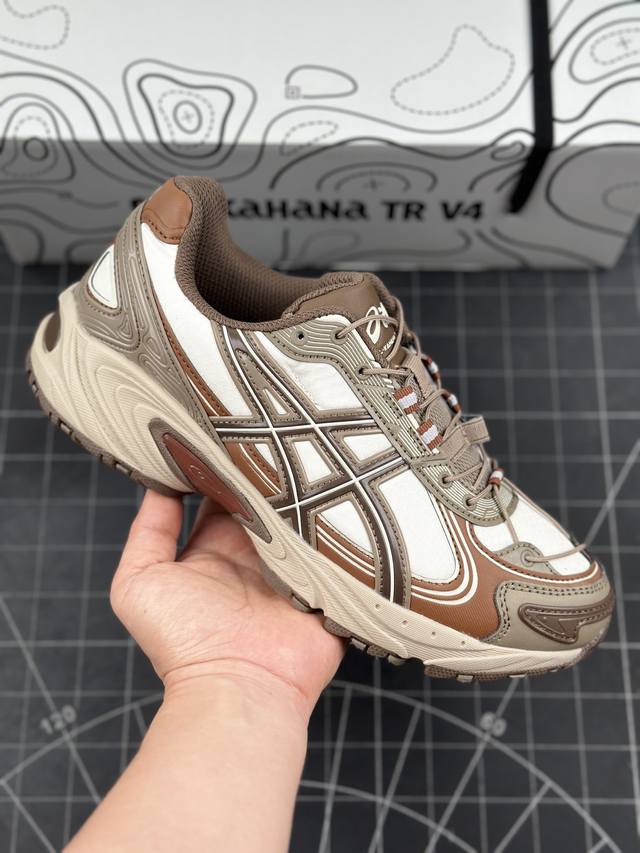 日本专业跑鞋品牌 亚瑟士 ASICS Gel-Kahana TR V4系列低帮轻量缓震休闲运动跑步鞋 户外机能元素 绑带沿用系列经典绑带设计 演绎现代潮流机能属