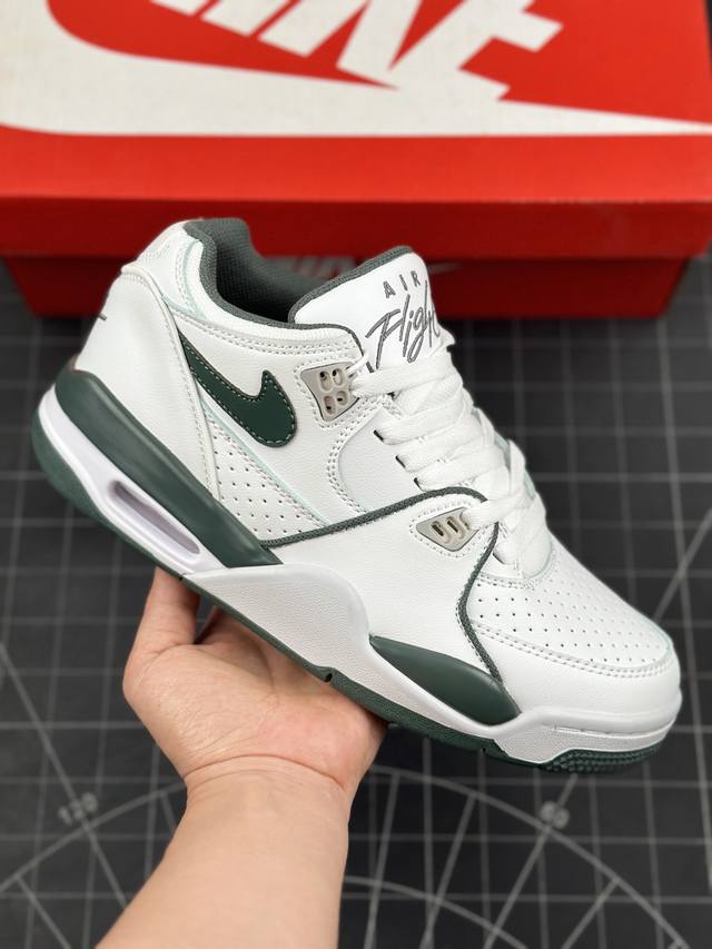 公司级耐克Nike Air Flight 89男子运动鞋 AJ4兄弟款 缓震篮球鞋 重塑80年代后期非凡篮球战靴的经典风范 利落皮革结构搭载卓越缓震系统 重现传