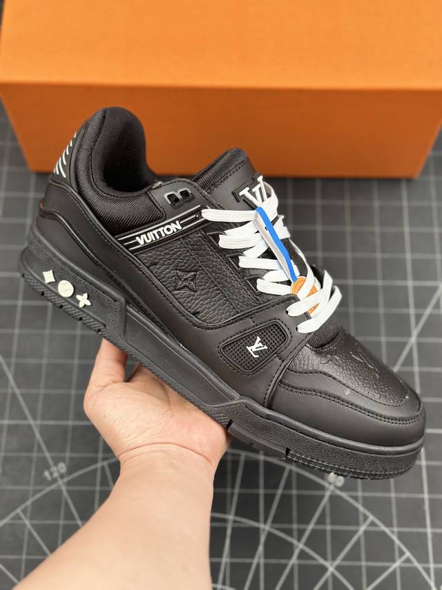 法国巴黎百年奢侈品牌LV路易威登Louis Vuitton Trainer Sneaker Low 运动系列低帮复古百搭休闲运动文化篮球板鞋 Louis Vui