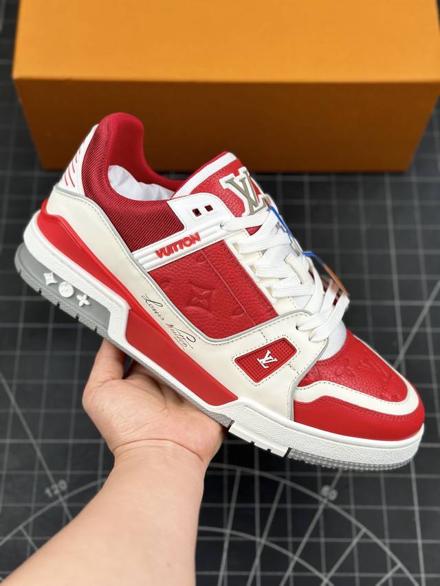 LV-路易-威登trainer 2024走秀最新款原版1：1开发复刻！！LV Trainer爱好者看这里 LV 色彩系列的Trainer来了 一共四个颜色上脚非