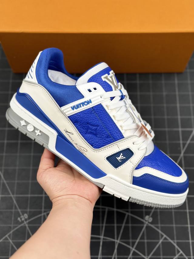 LV-路易-威登trainer 2024走秀最新款原版1：1开发复刻！！LV Trainer爱好者看这里 LV 色彩系列的Trainer来了 一共四个颜色上脚非