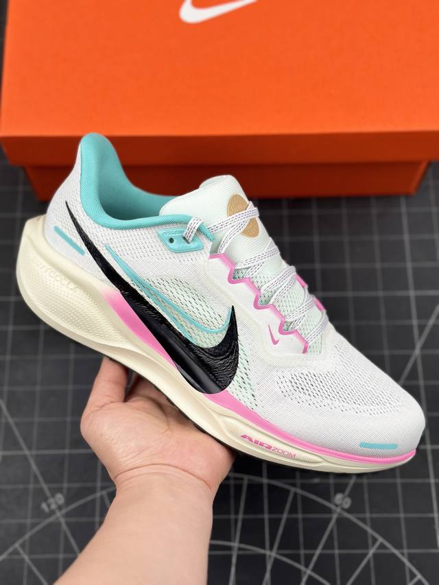 Nk Air Zoom Pegasus 41 耐克网面透气轻便耐磨跑鞋 鞋面采用网布、织物、橡塑材料等多种材料拼接，出色支撑效果，缔造稳固脚感，塑就自然迈步体验