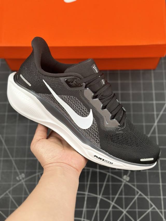 Nk Air Zoom Pegasus 41 耐克网面透气轻便耐磨跑鞋 鞋面采用网布、织物、橡塑材料等多种材料拼接，出色支撑效果，缔造稳固脚感，塑就自然迈步体验