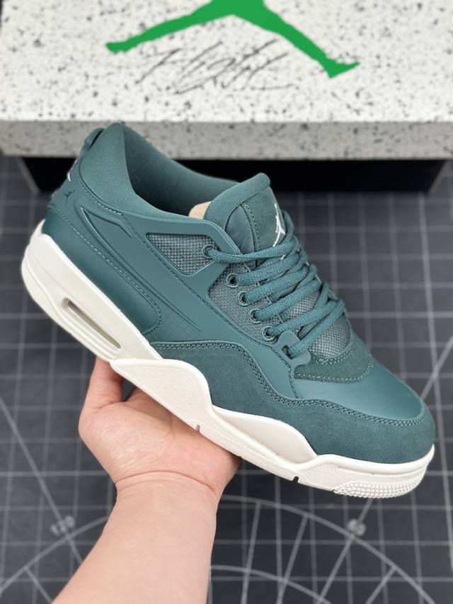 公司级乔丹Jordan Air Jordan 4 RM 防滑 低帮 复古篮球鞋 此款鞋采用近几年比较流行的版型设计，外观时尚大气。鞋底采用耐磨的材质，穿上它，让