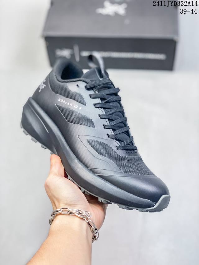 加拿大户外服饰品牌 始祖鸟 Arc Teryx Solano Leather Gore-Tex 系列多功能攀登轻快型户外 尺码：39-44 编码：11Jyd33