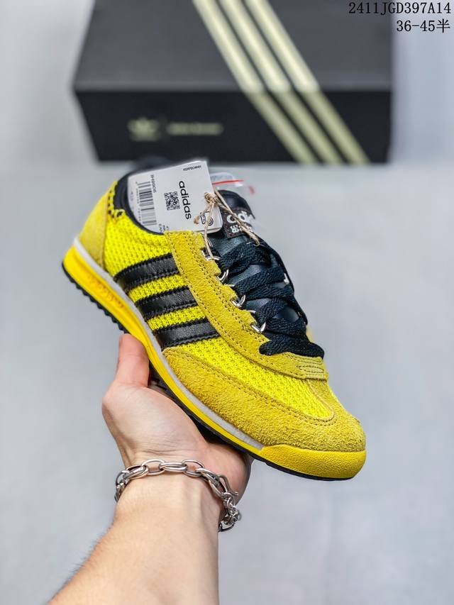 Adidas 阿迪达斯 男女鞋半码制，采用长绒翻毛皮组合网眼布鞋面材质，内嵌环保海玻璃鞋垫，中底搭载eva缓震物料组合外置加厚耐磨橡胶大底 复古时髦到底，联乘英 - 点击图像关闭