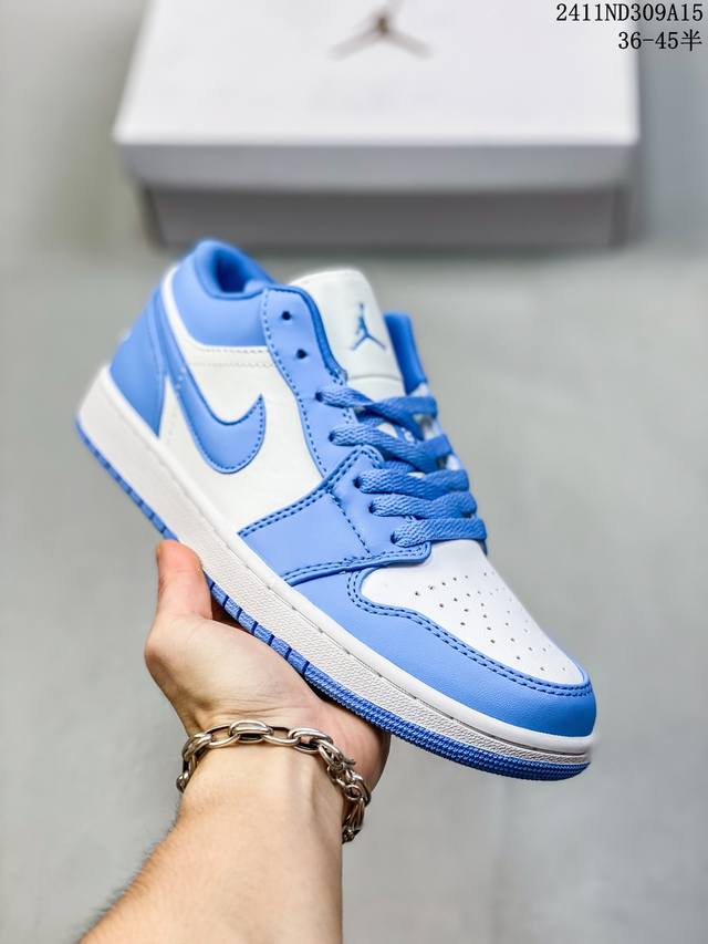 Jordan 乔丹 原比值一致厚实压手感这双aj也太小清新了，耐克nike Wmns Air Jordan 1 Low University Blue Aj1乔