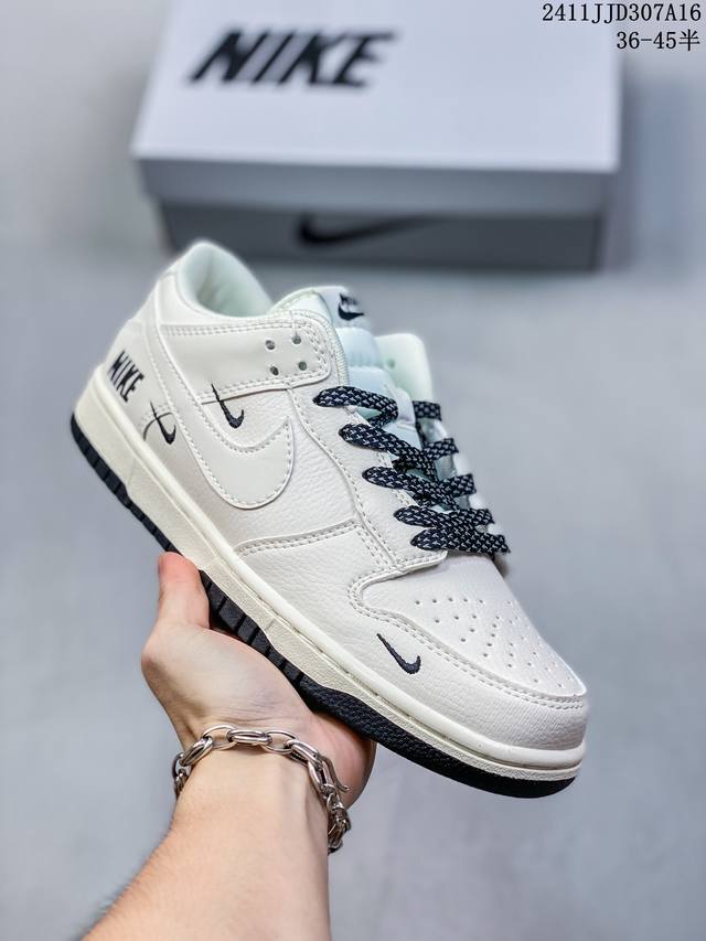 真标带半码耐克nike Sb Zoom Dunk Low 板鞋 系列经典百搭休闲运动板鞋 鞋舌的填充，使舒适性大大提升，同时也更方便穿脱中底部分则加入了脚感柔软